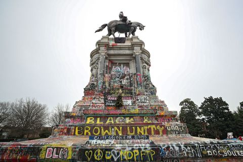 richmond's graffitied statue of robert e lee serves as reminder of last year's racial justice movement
