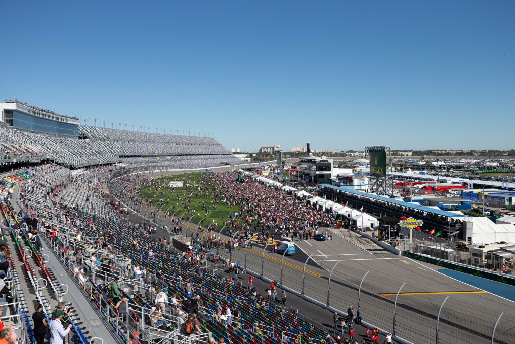 5 000 Fans Will Be Allowed to Attend IMSA Return Race at Daytona