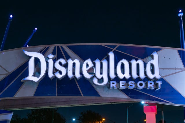 anaheim exteriors and landmarks   2020