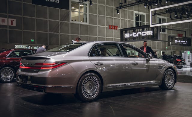 See Photos of the Redesigned 2020 Genesis G90