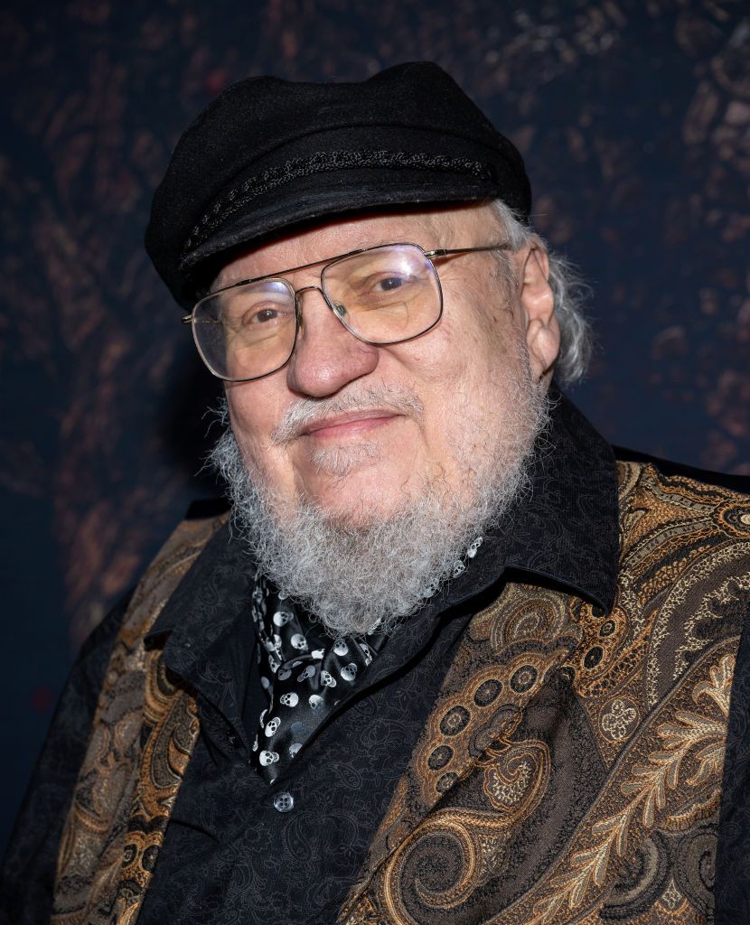 19 Best George R. R. Martin Books, Including Game of Thrones Novels