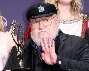 george rr martin en los 71st emmy awards