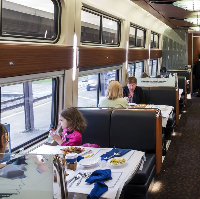 Georgia, Savannah, Amtrak, dining car, breakfast service