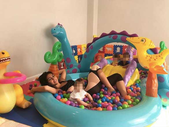 Georgina Rodríguez jugando junto a sus hijos