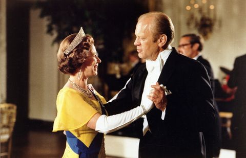 Gerald Ford (1913-2006) 38th President of the United States 1974-1977, dancing with Queen Elizabeth II at the ball at the White House, Washington, during the 1976 Bicentennial Celebrations of the Declaration of Independence.