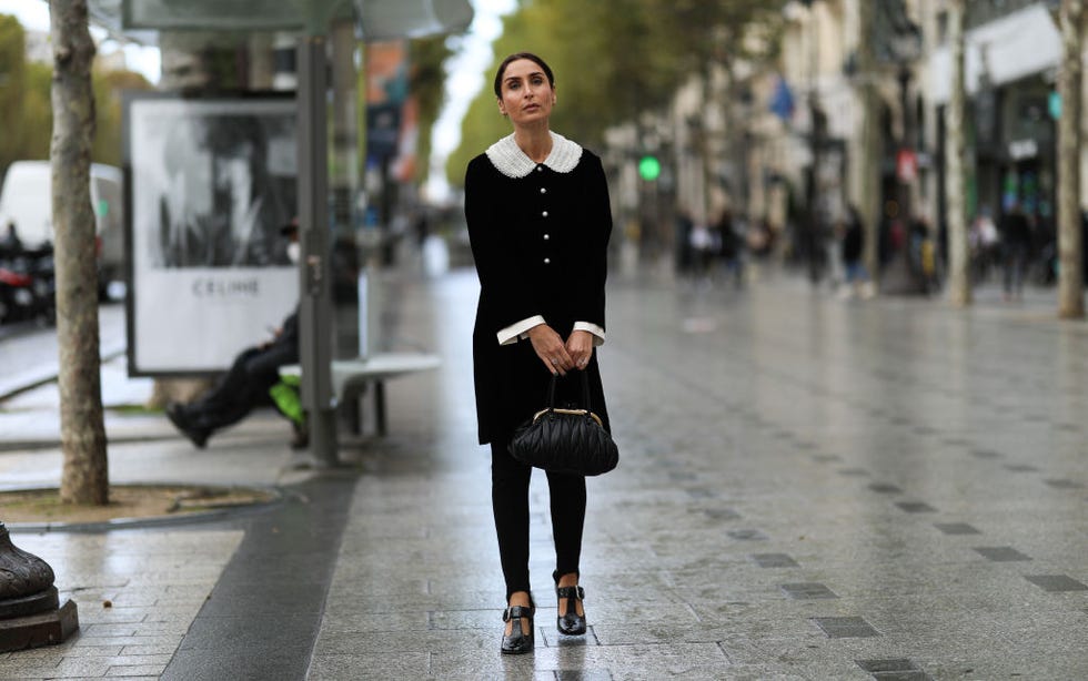 15 'looks' para vestir de negro con estilo este invierno