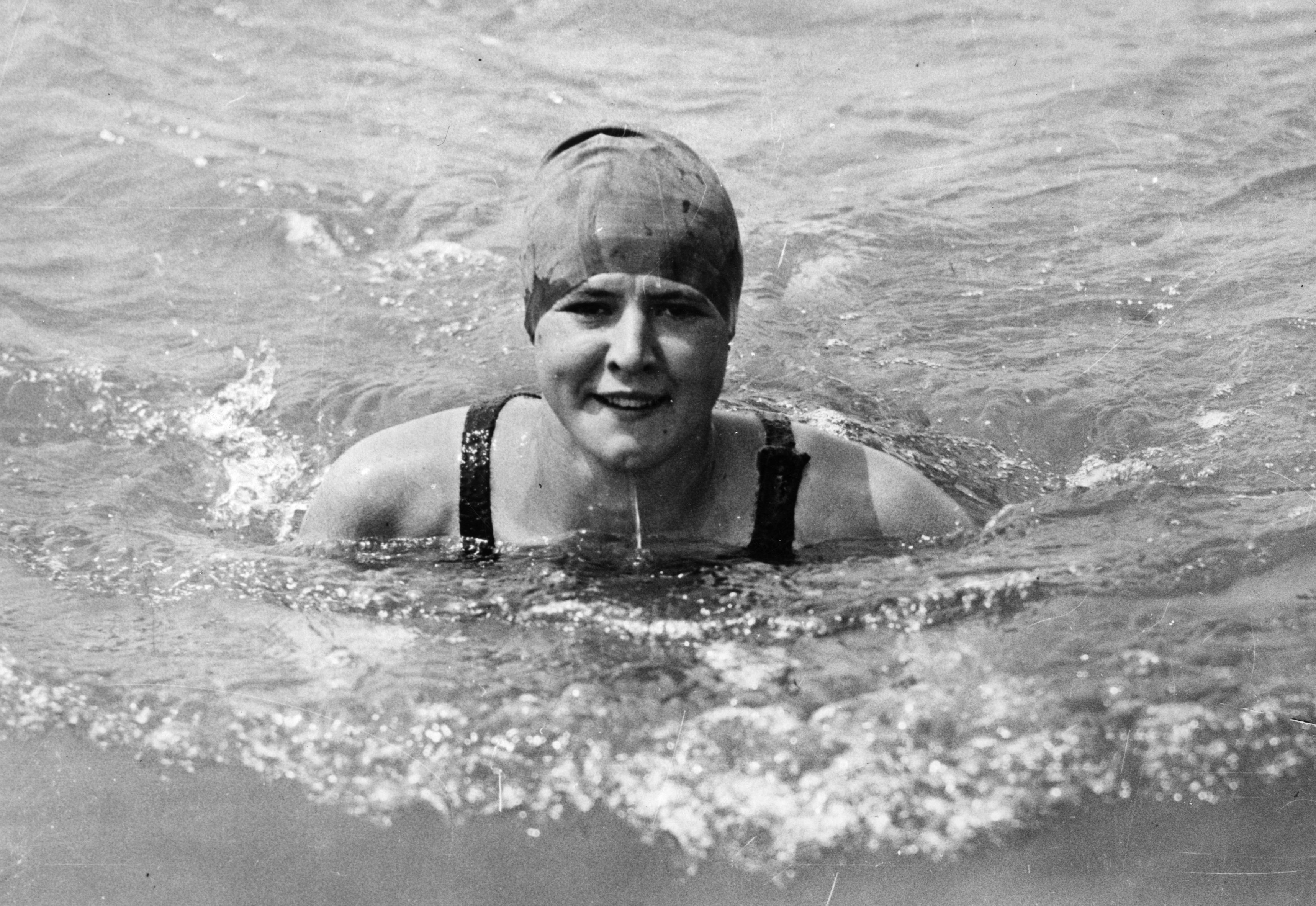 Young Woman and the Sea true story: What happened to Trudy Ederle?