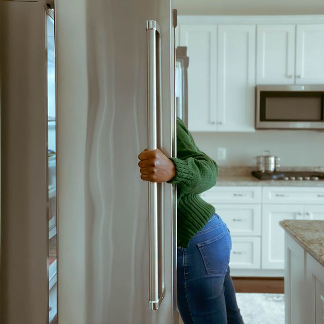 get rid of unpleasant fridge smells