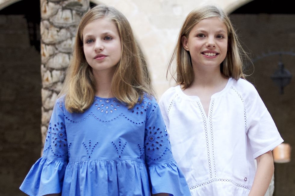 公主萊昂諾爾(左)與妹妹蘇菲亞(右)。
