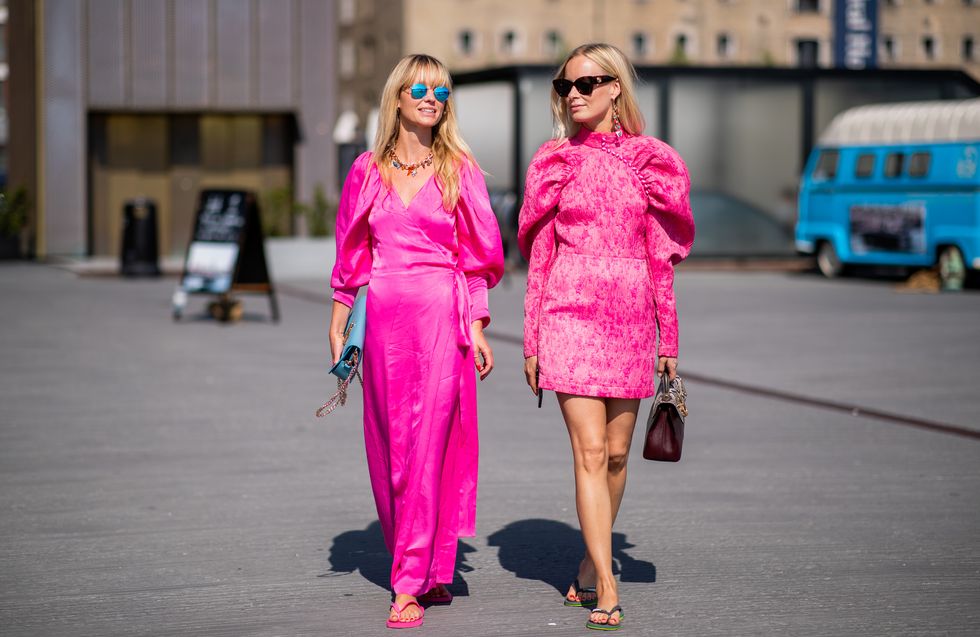 street style pink dress flip flops