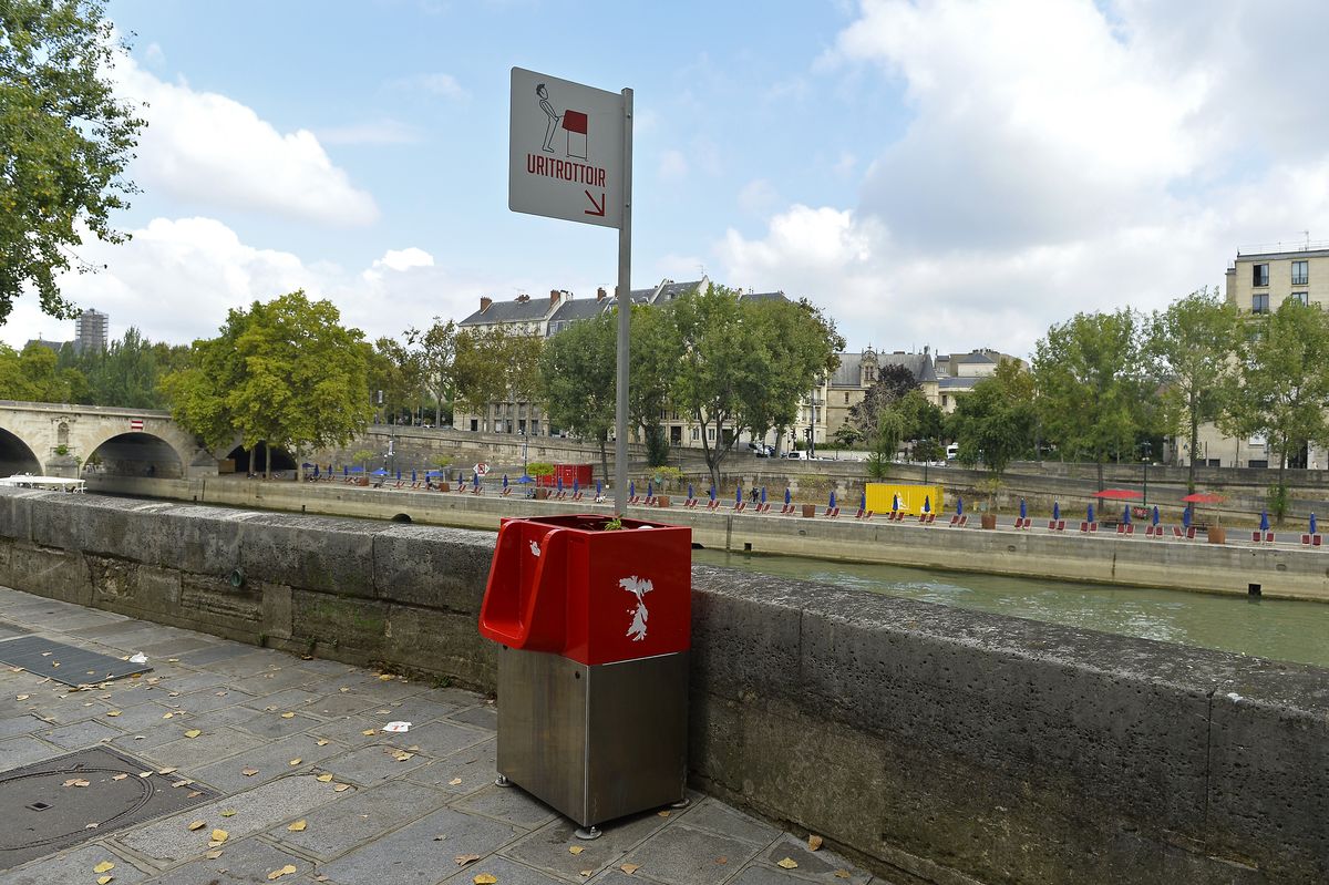 New Public Urinal Provoks Controversy In Paris