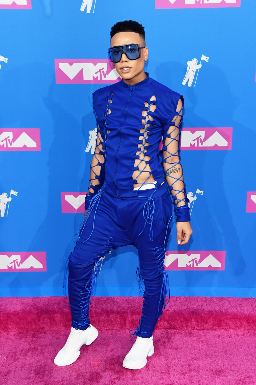 The Most Naked Dresses From 2018 MTV VMA Red Carpet — MTV VMA Sexiest  Outfits