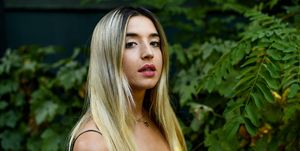 Hair, People in nature, Blond, Face, Beauty, Green, Lip, Long hair, Hairstyle, Yellow, 