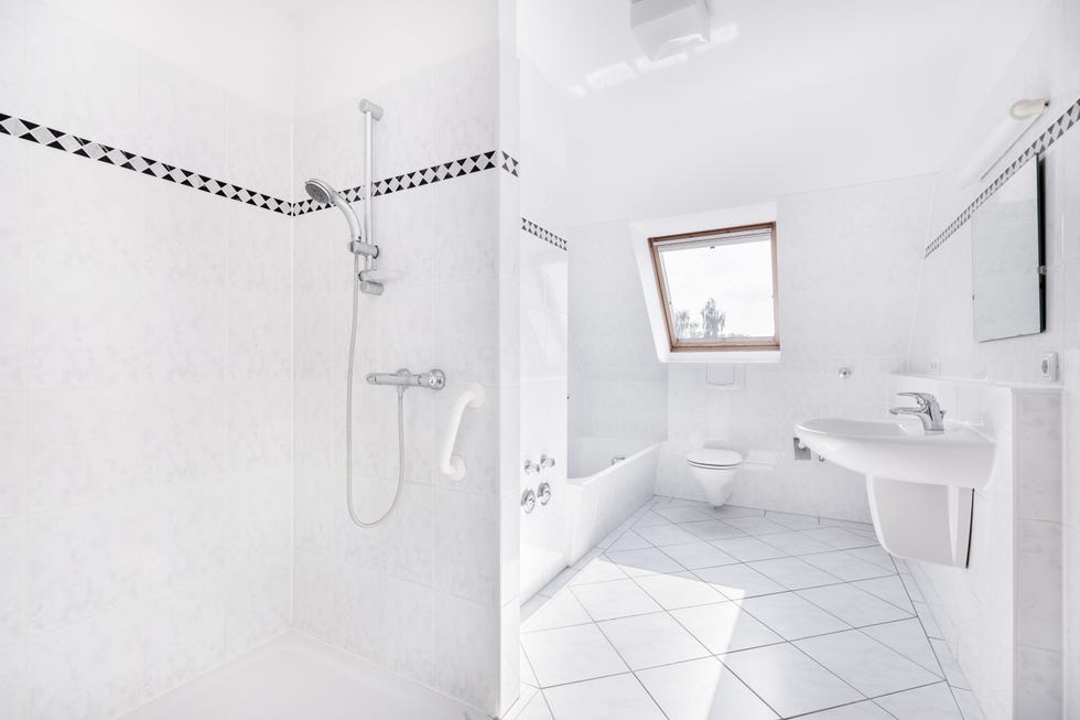 hdr shot of a modern bathroom