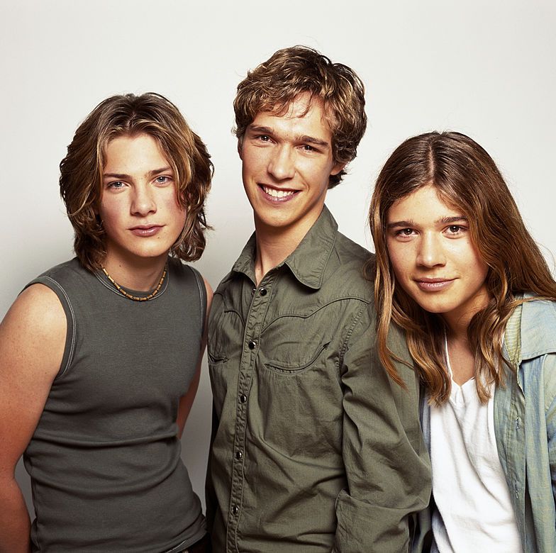 Hanson to 'MMMBop' and globetrot for huge 25th anniversary tour