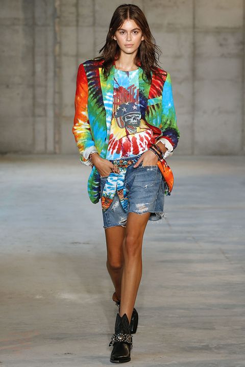 new york, ny   september 08 kaia gerber walks the runway at the r13 springsummer 2019 fashion show during new york fashion week on september 8, 2018 in new york city photo by victor virgilegamma rapho via getty images