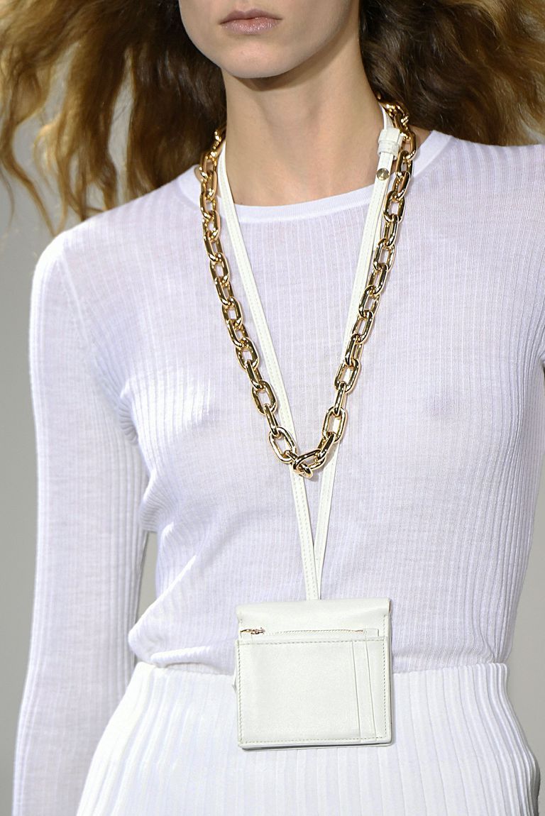 White, Clothing, Neck, Chain, Shoulder, Fashion, Necklace, Beauty, Waist, Yellow, 