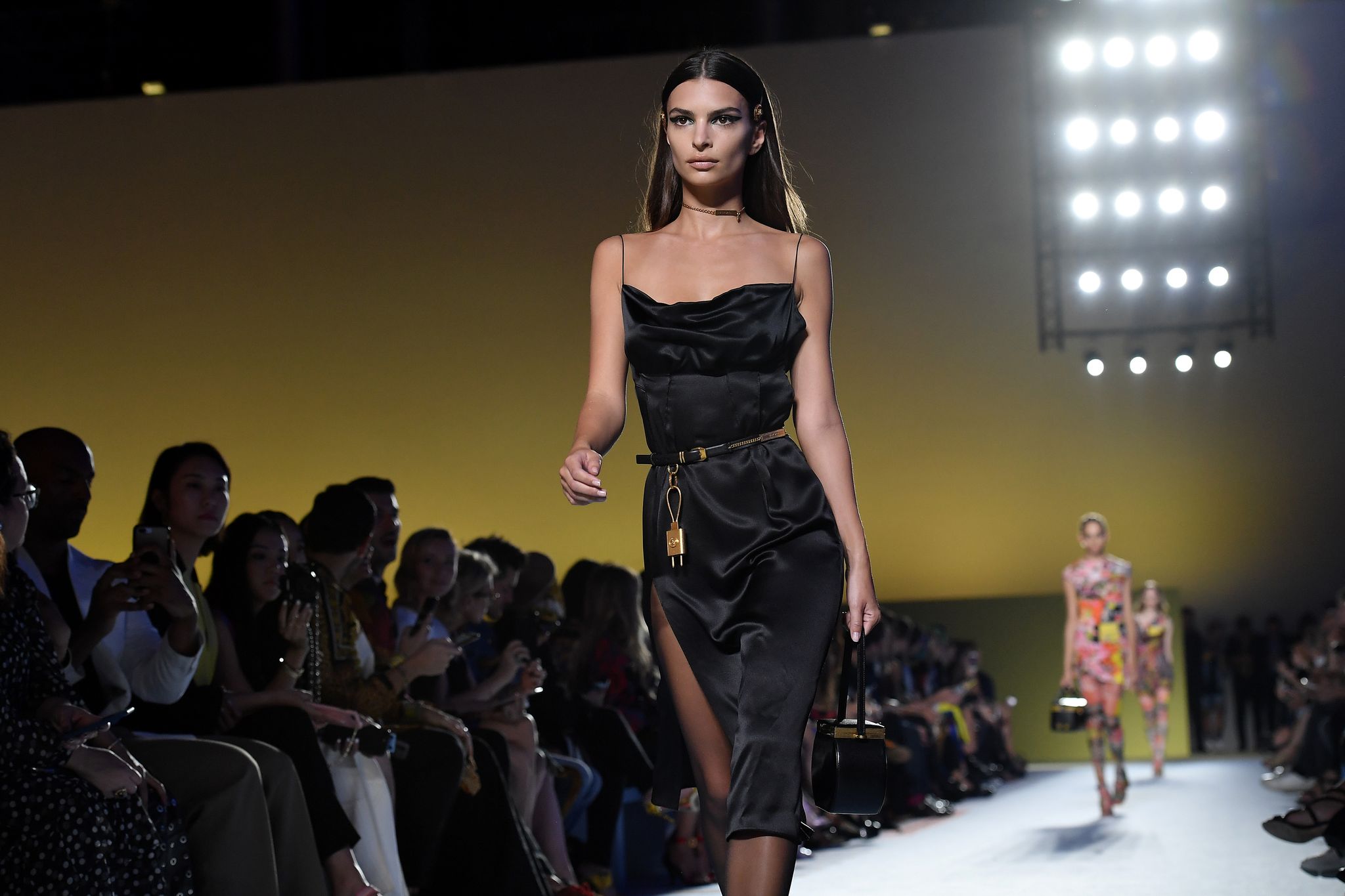 Emily Ratajkowski returns to the runway for Versace