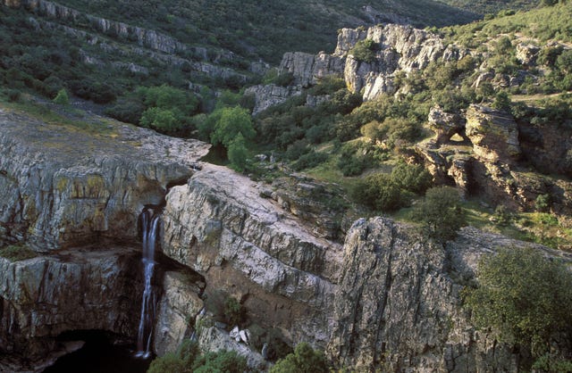 ruta de la cascada de la cimbarra
