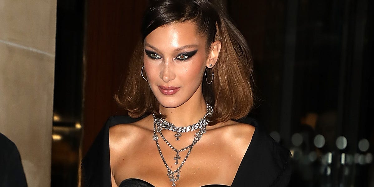 Bella Hadid Does the '90s Shoulder Bag in a Leopard Print