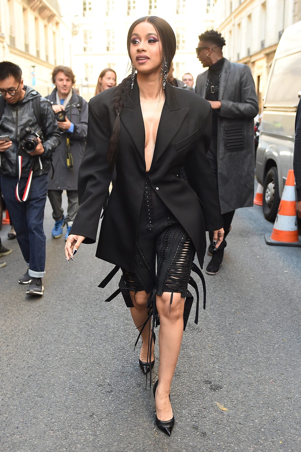 paris, france   september 26  cardi b is seen arriving at mugler fashion show during paris fashion week womenswear springsummer 2019 on september 26, 2018 in paris, france  photo by jacopo raulegetty images