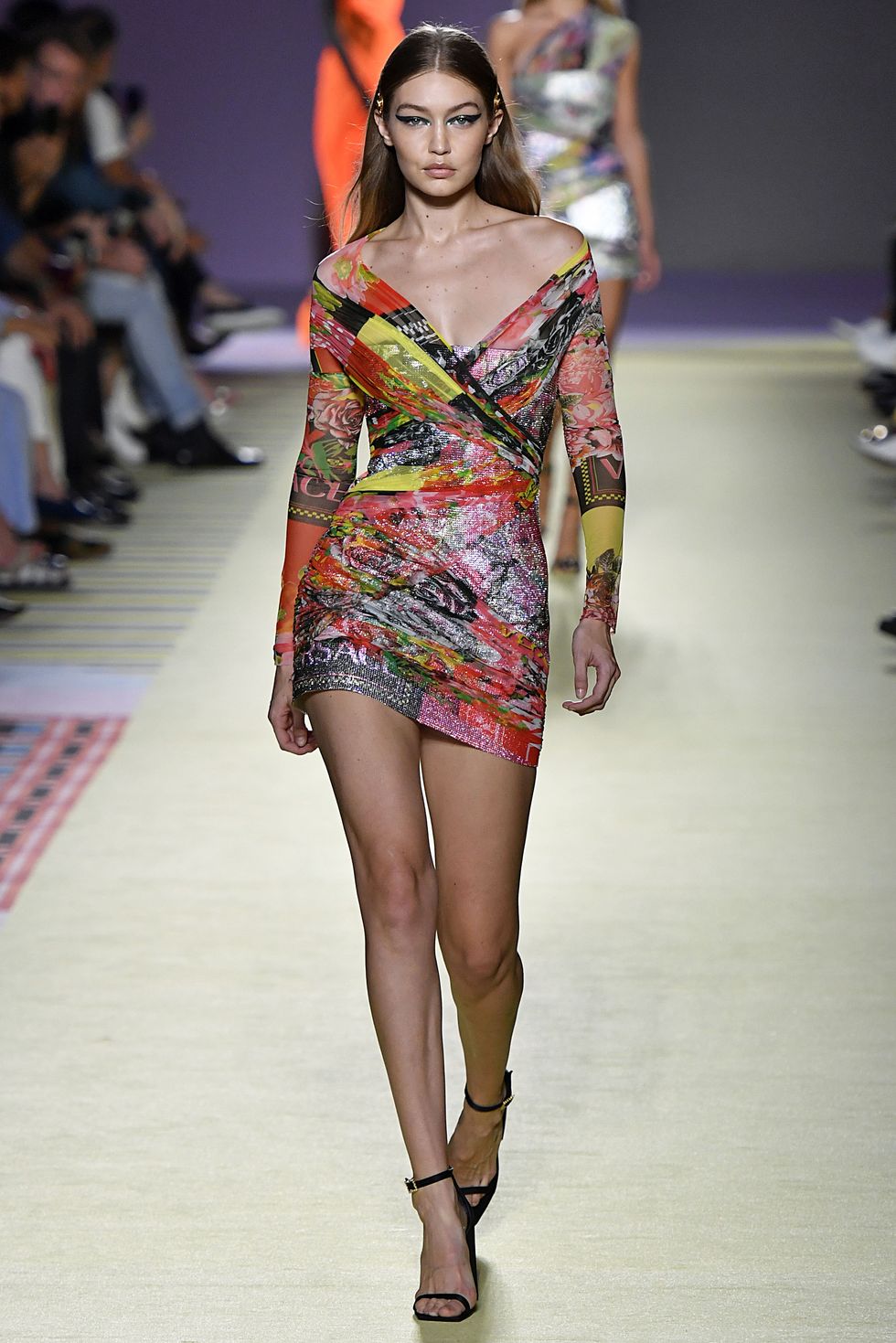 Versace - Gigi Hadid
