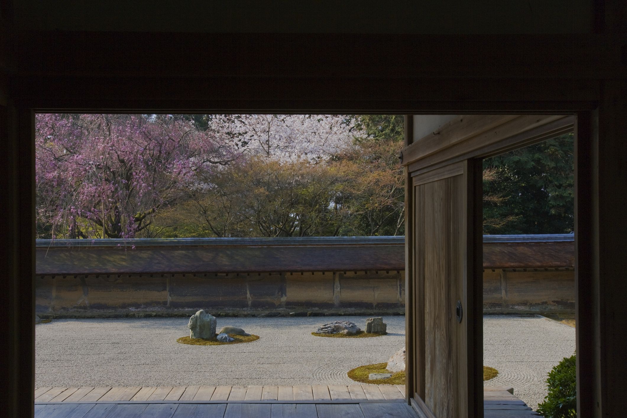庭園好きが訪れるべき、心に残る美しい日本庭園25 | ELLE DECOR