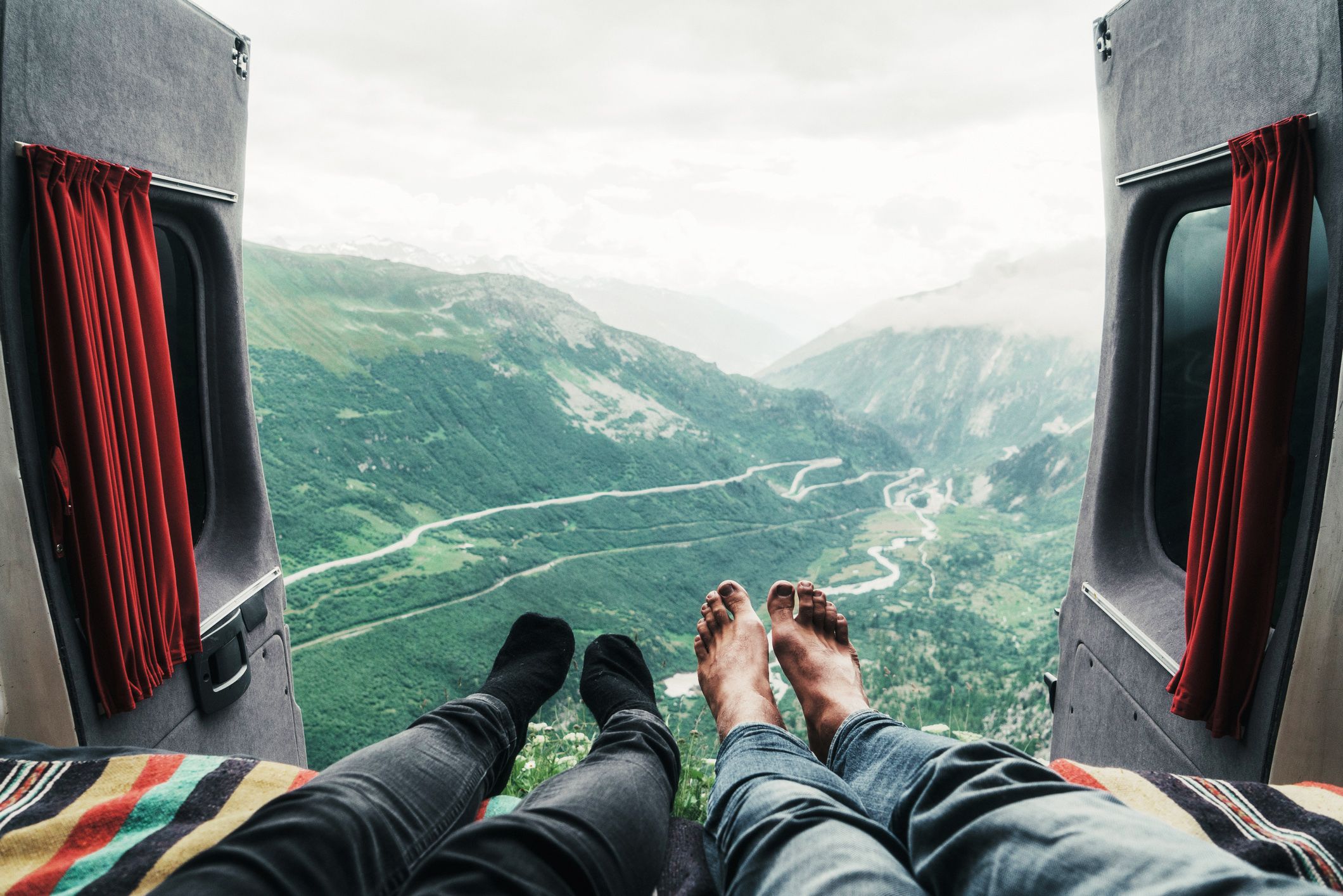 Come trasformare la tua auto in un camper spendendo pochissimo, e svoltarti  le vacanze