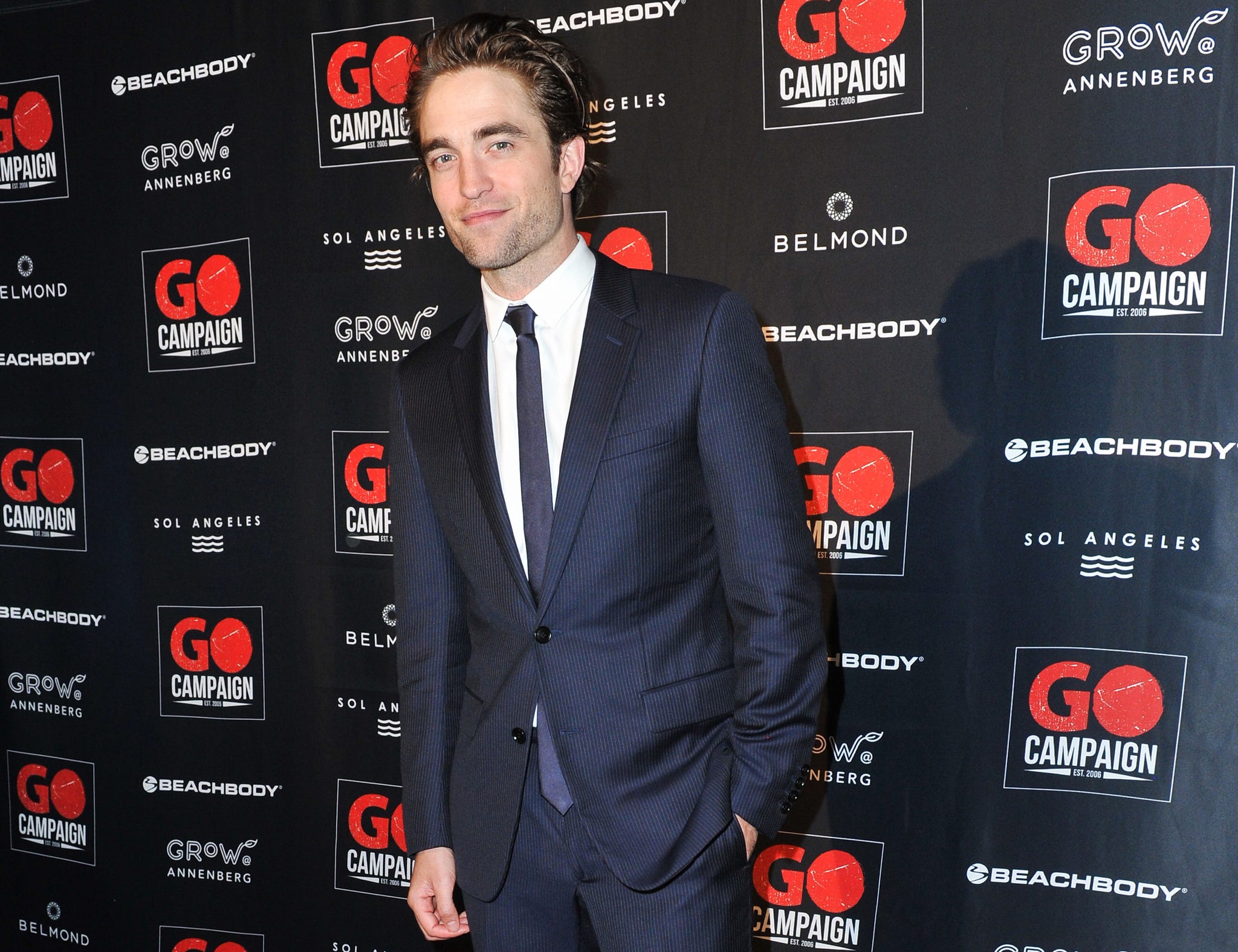 Robert Pattinson Proves The Skinny Tie Isn't Dead Just Yet