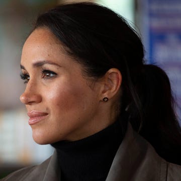 The Duke And Duchess Of Sussex Visit New Zealand - Day 2 wellington, new zealand october 29 meghan, duchess of sussex meets children during a visit to marenui cafe on october 29, 2018 in wellington, new zealand the duke and duchess of sussex are on their official 16 day autumn tour visiting cities in australia, fiji, tonga and new zealandphoto by ian vogler poolgetty images