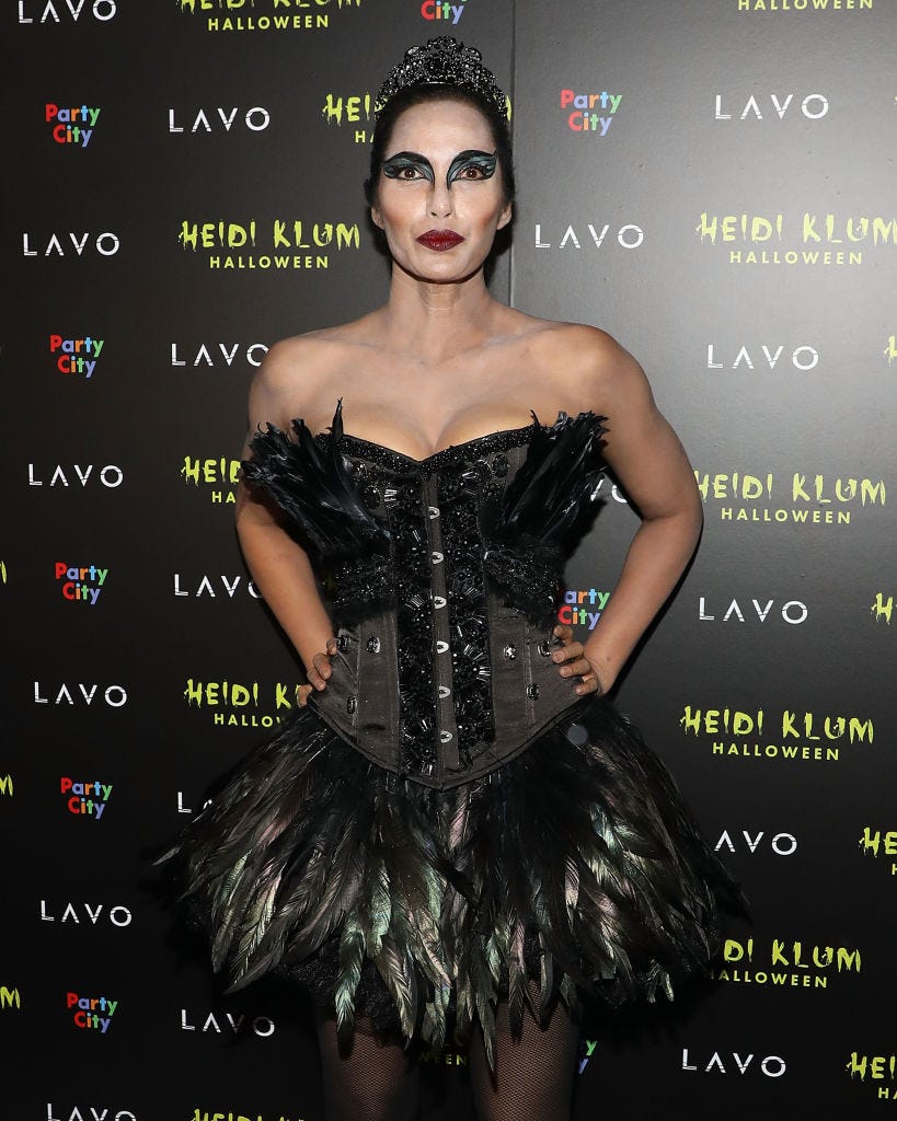padma lakshmi attends heidi klums 19th annual halloween party