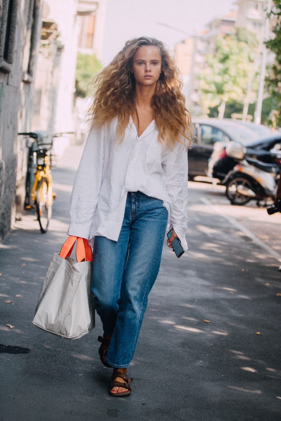 Clothing, Jeans, Denim, White, Street fashion, Blue, Fashion, Snapshot, Shoulder, Electric blue, 