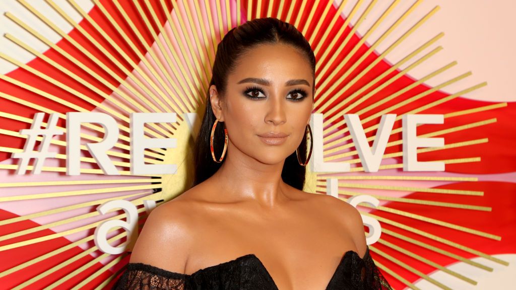 Shay Mitchell Is Going Cowboy Copper, and I Bet It's Another Clue