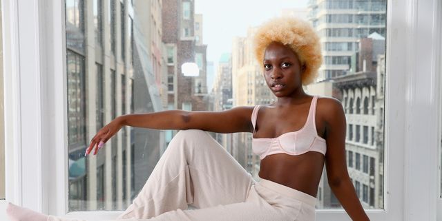 THE SLUMFLOWER on X: how to style saggy boobs: a tutorial step 1 - wear  the damn outfit. step 2 - remember not to care. we are all dying.  #SAGGYBOOBSMATTER  / X