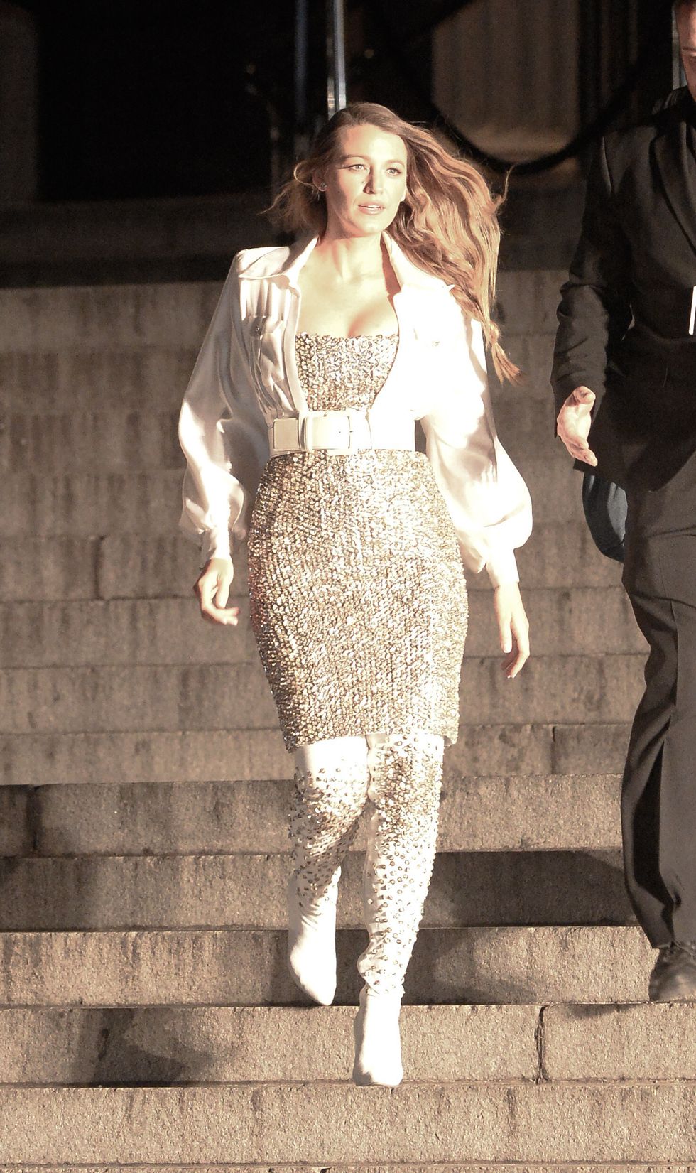 Blake Lively wearing silver sparkly Chanel dress steps of MET