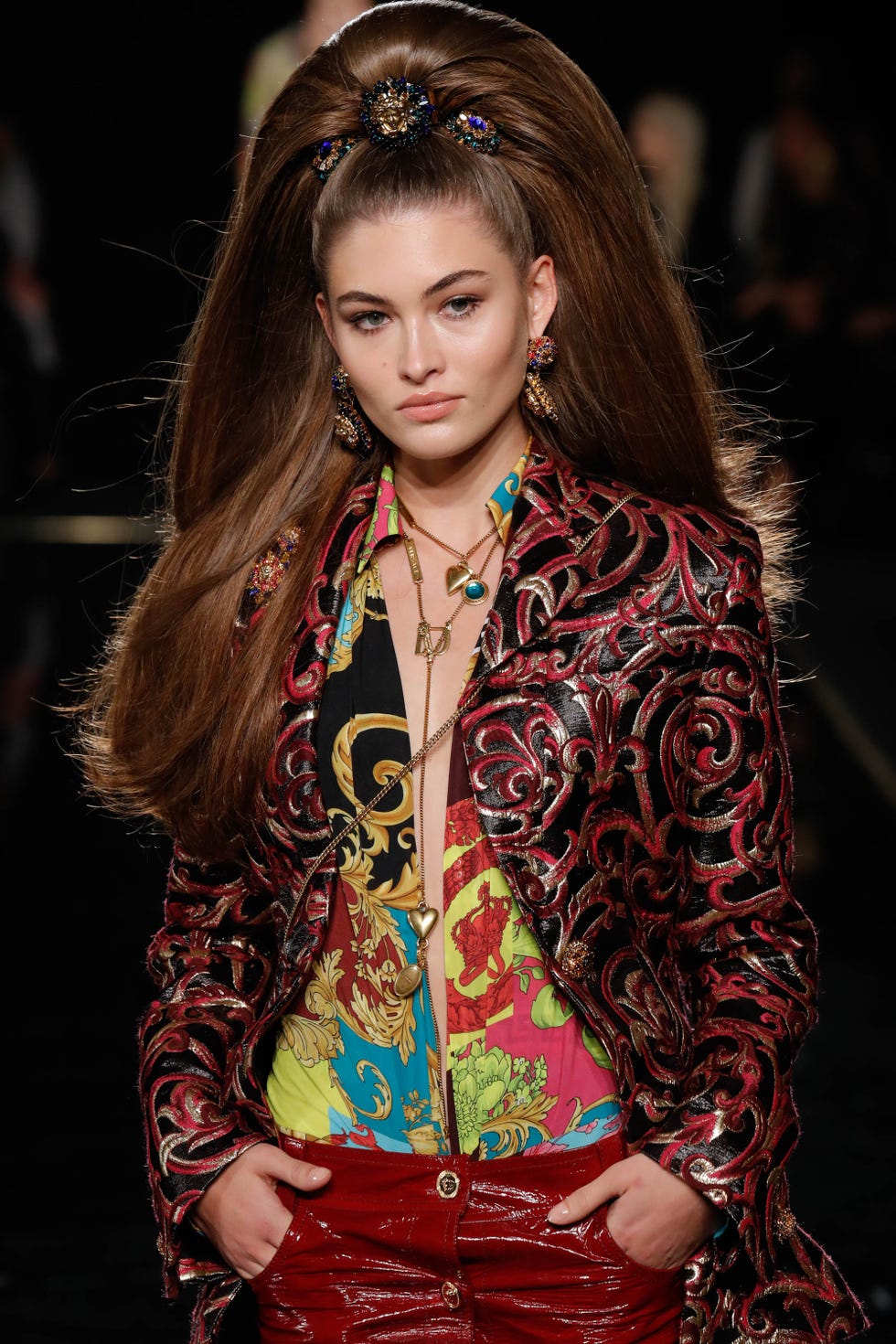 The Hair at Versace's Show Was So Big and Full of Secrets - Model Grace Elizabeth Hair at Versace New York City Fall 2019 The Hair at Versace's Show Was So Big and Full of Secrets - Model Grace Elizabeth Hair at Versace New York City Fall 2019