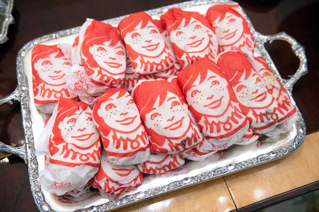 wendy's tray of food