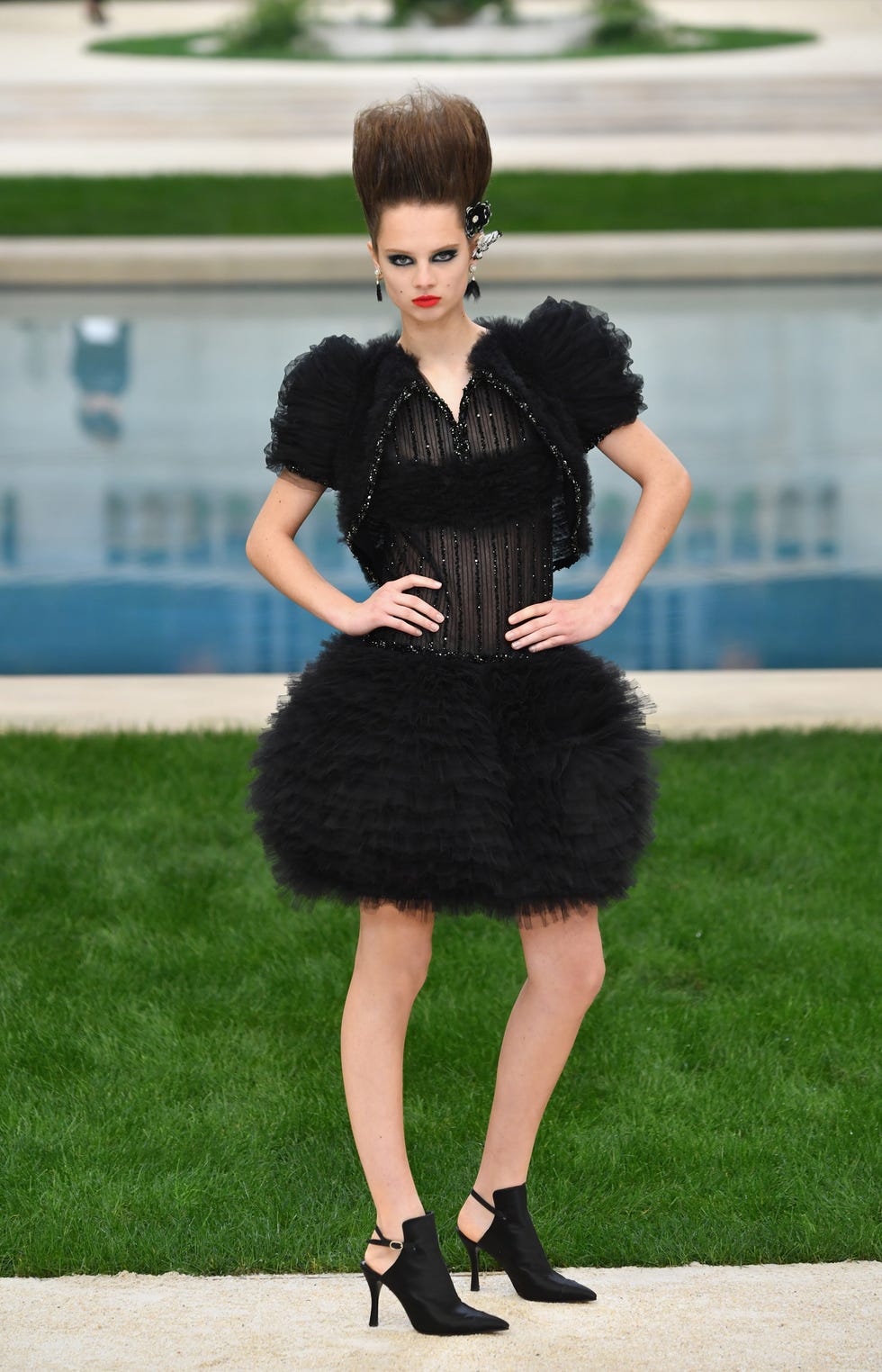 Chanel Wedding Swimsuit at Paris S-S19 Couture Fashion Week: Pics