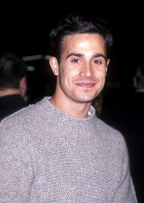 hollywood   november 16   actor freddie prinze, jr attends the end of days hollywood premiere on november 16, 1999 at manns chinese theatre in hollywood, california photo by ron galella, ltdron galella collection via getty images