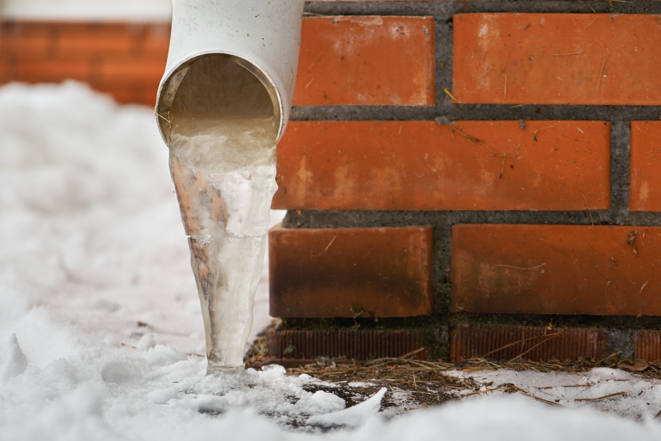 How To Keep Your Pipes From Freezing This Winter Fix Frozen Pipes   Gettyimages 1093122420 657b3db1d2580 