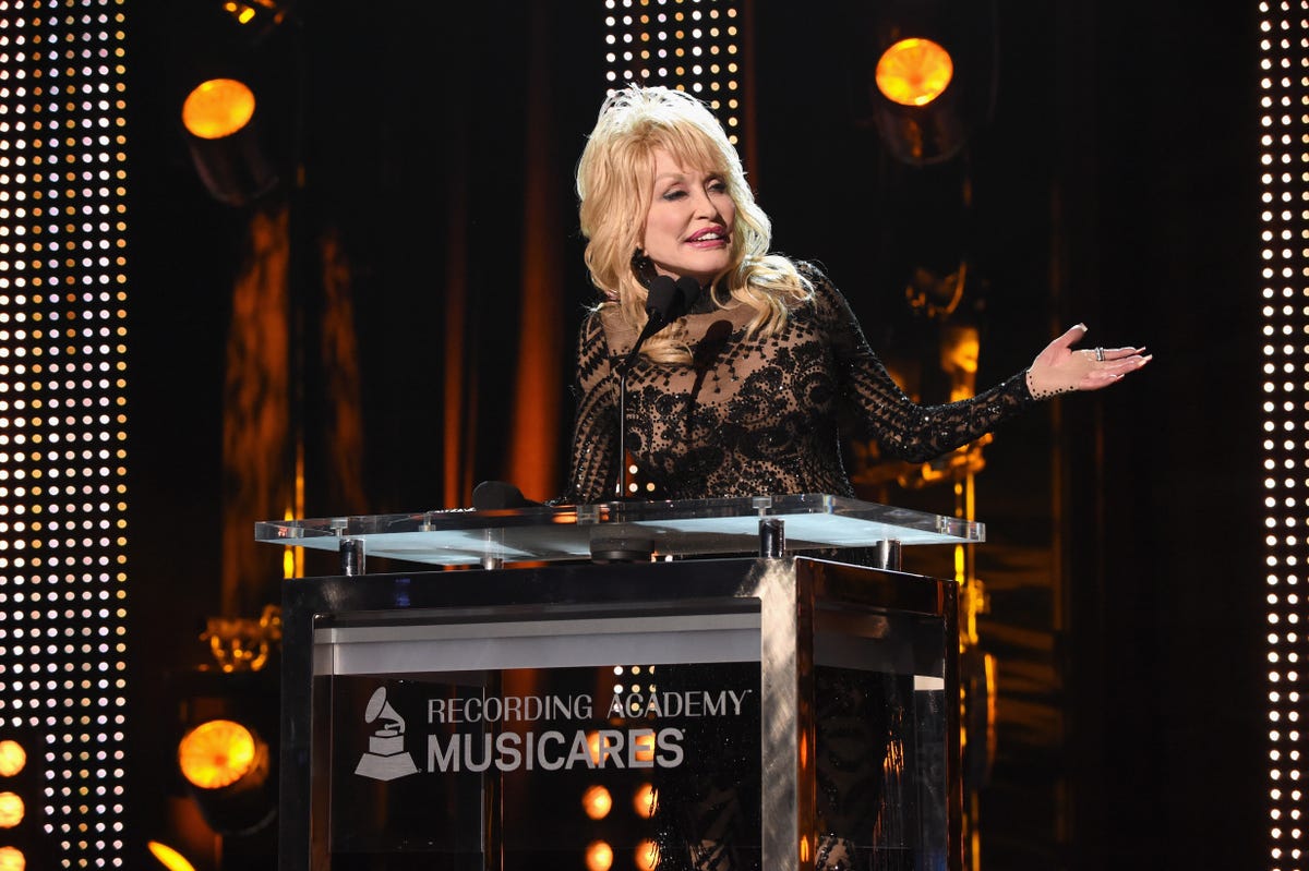 Dolly Parton Says Husband Carl Dean Isn't a Fan of Her Music