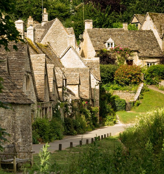 8 Beautiful Cottages In The Uk That Still Have August Availability
