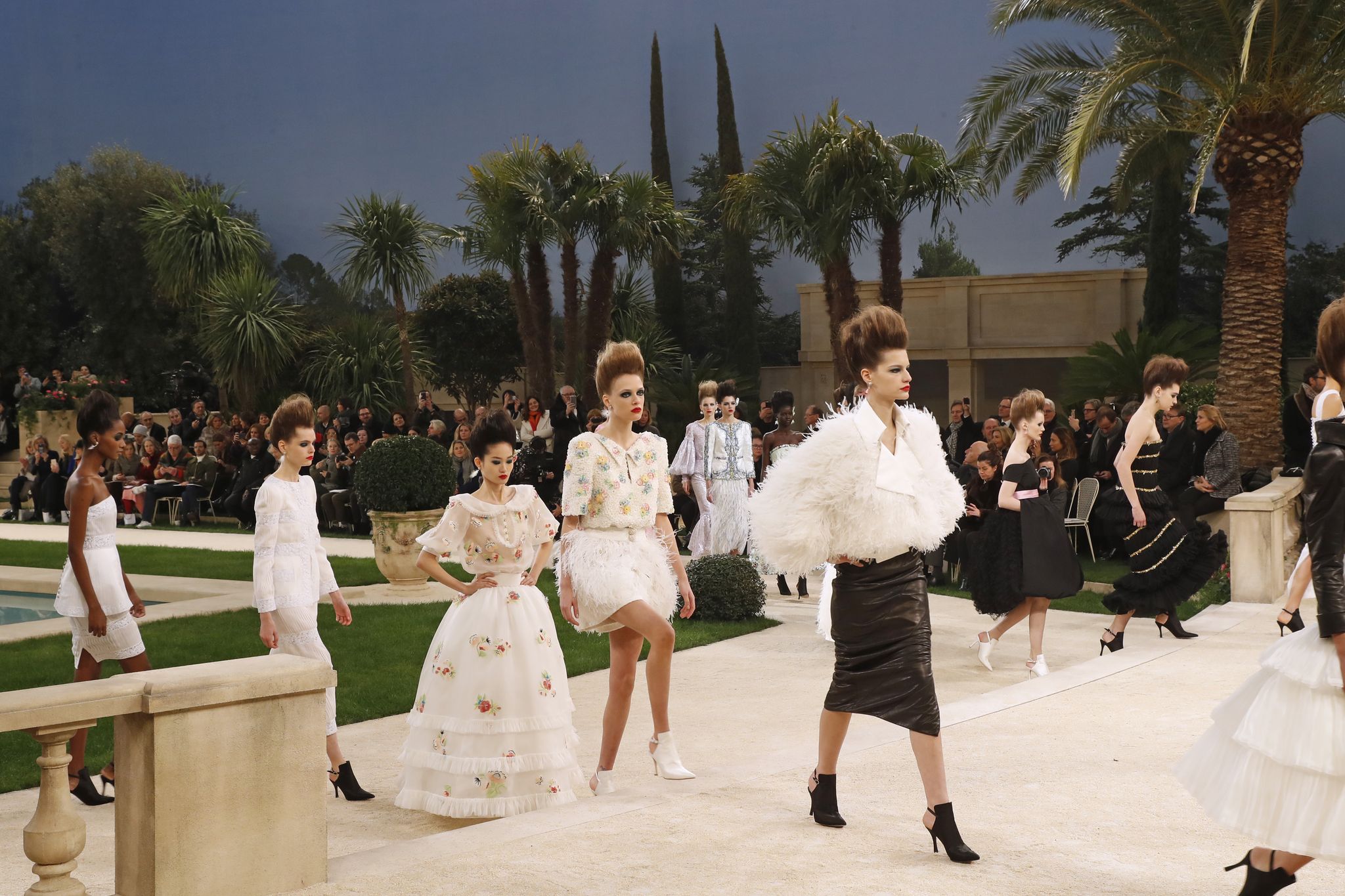 Chanel Haute Couture SS19: '80s Does Marie Antoinette