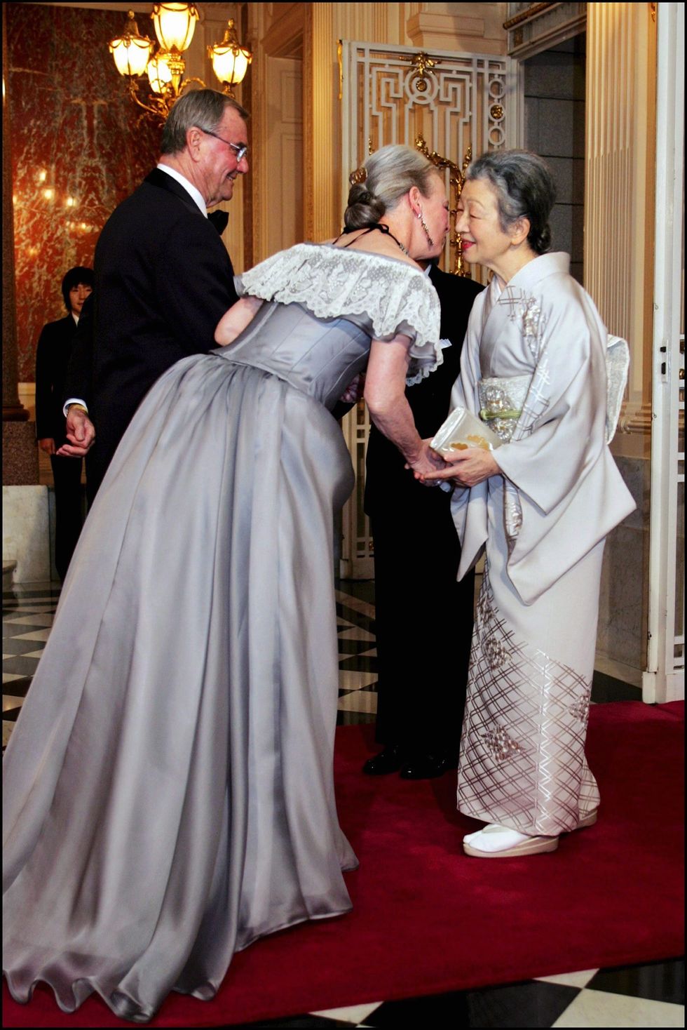 Denmark'S Queen Margrethe And Prince Consort Henrik Welcome Emperor Akihito And Empress At Return Reception In Tokyo, Japan On November 17, 2004.