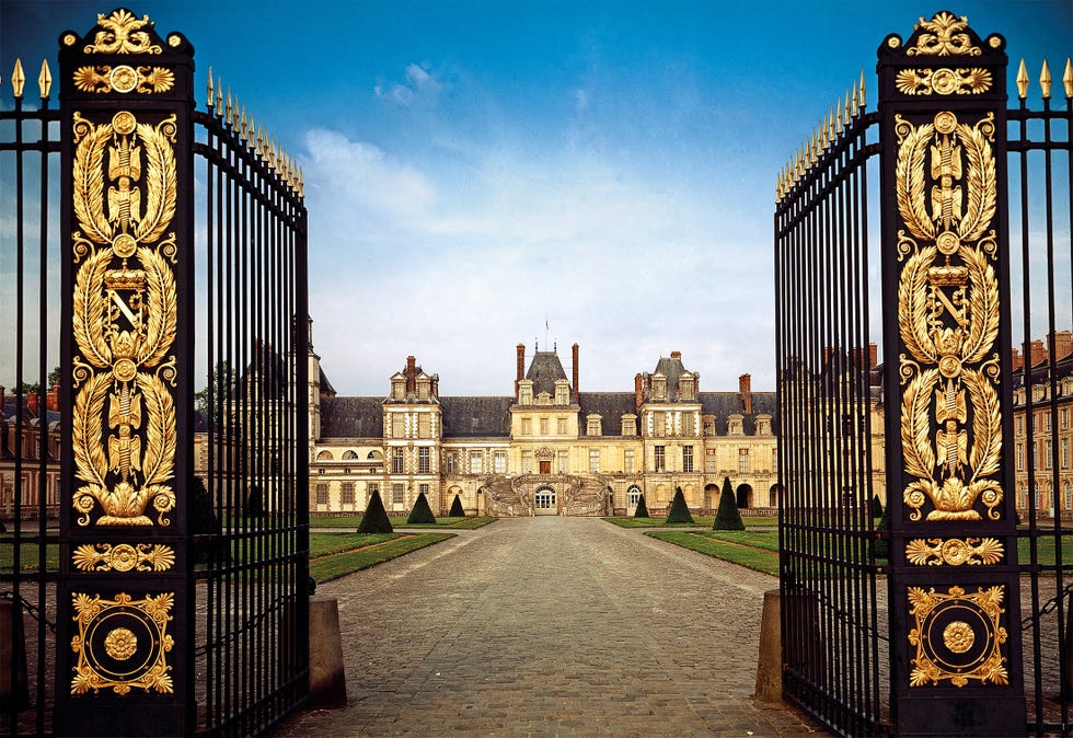 In het paleis van Fontainebleau tekende Napoleon op 6 april 1814 de onvoorwaardelijke overgave