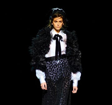 Fashion, Formal wear, Performance, Event, Black hair, Tuxedo, Suit, Fashion design, 