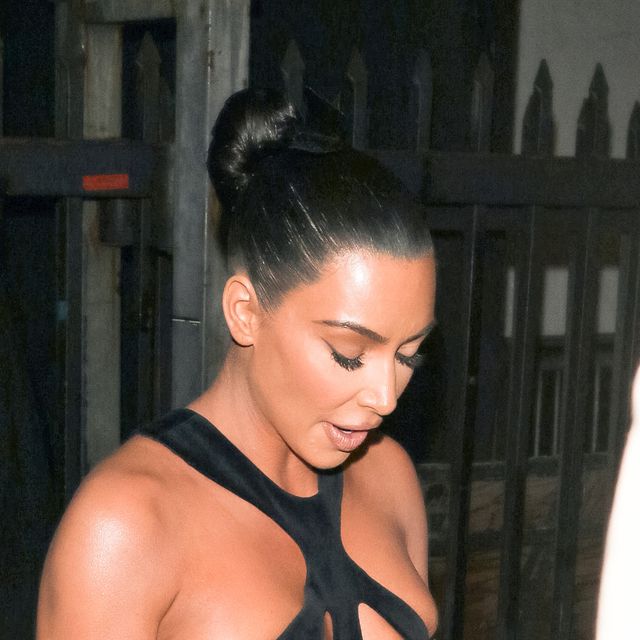 Kim Kardashian Nipple Strap Mulger Dress - Kim Kardashian Mulger Dress  Wardrobe Malfunction