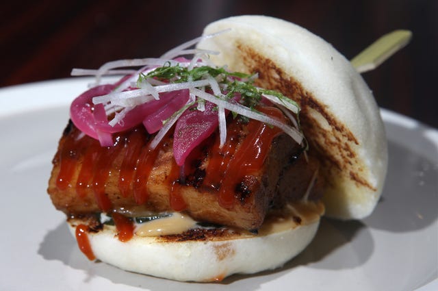 signature dish   "pork belly bao" at little boa at staunton street, central 25feb14