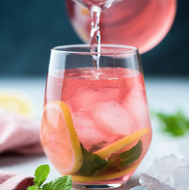 Hibiscus ice tea in glass