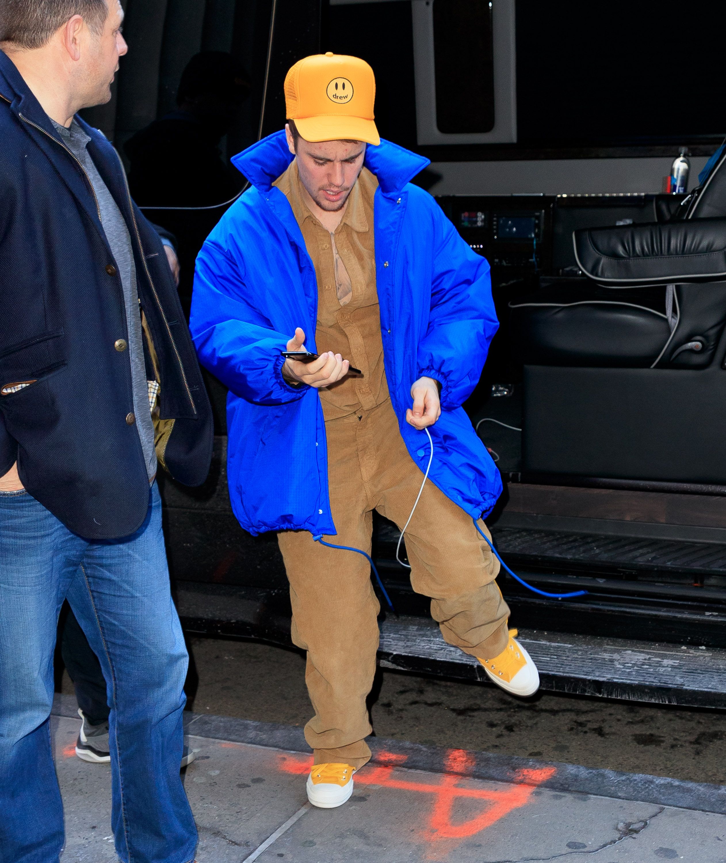 Justin Bieber shows love for his own brand as he steps out in head-to-toe Drew  House during NYFW